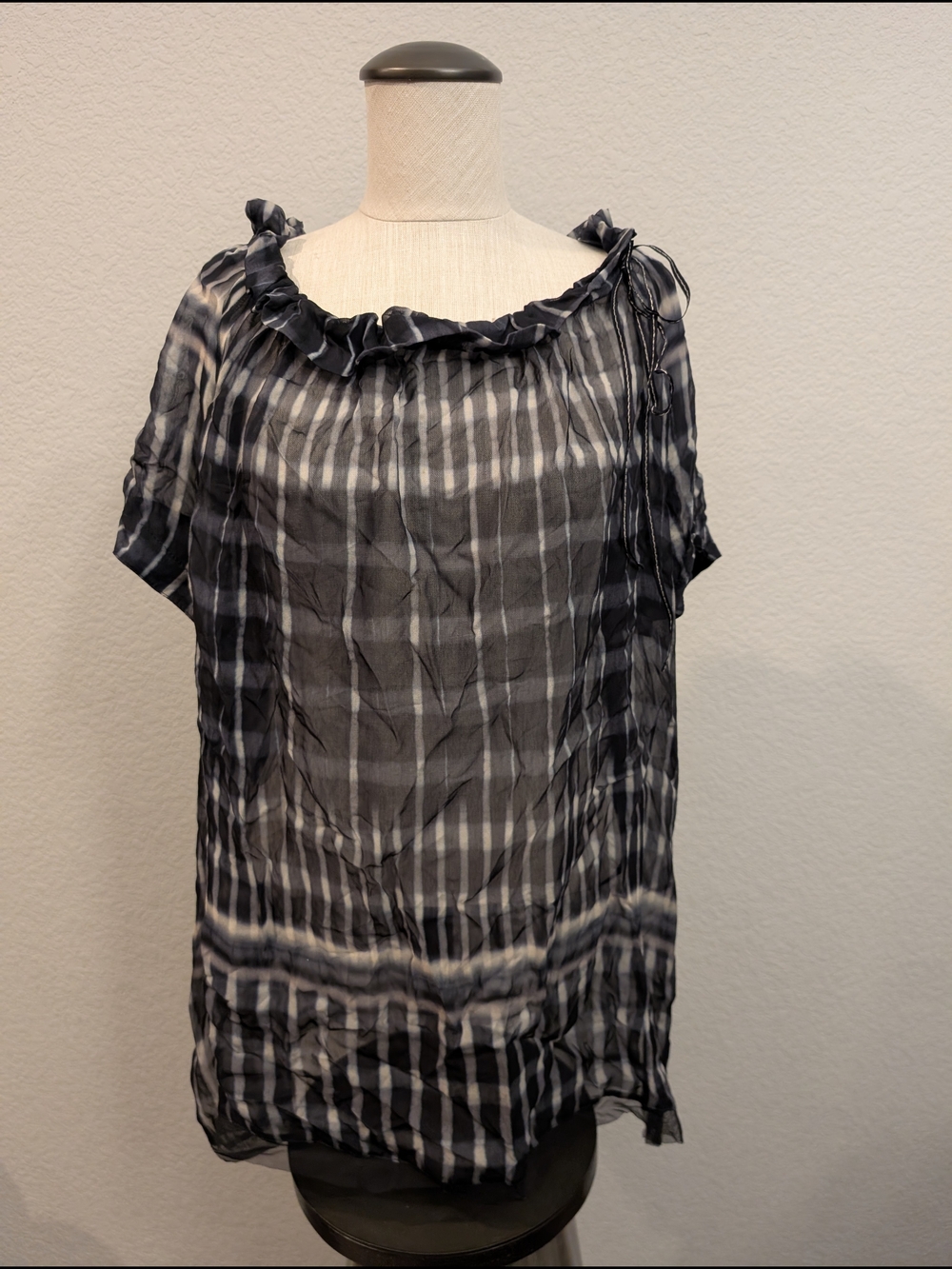 Beate Heymann Sz L/XL Women's Black & White Sheer Striped Ruffle Neck Top Blouse